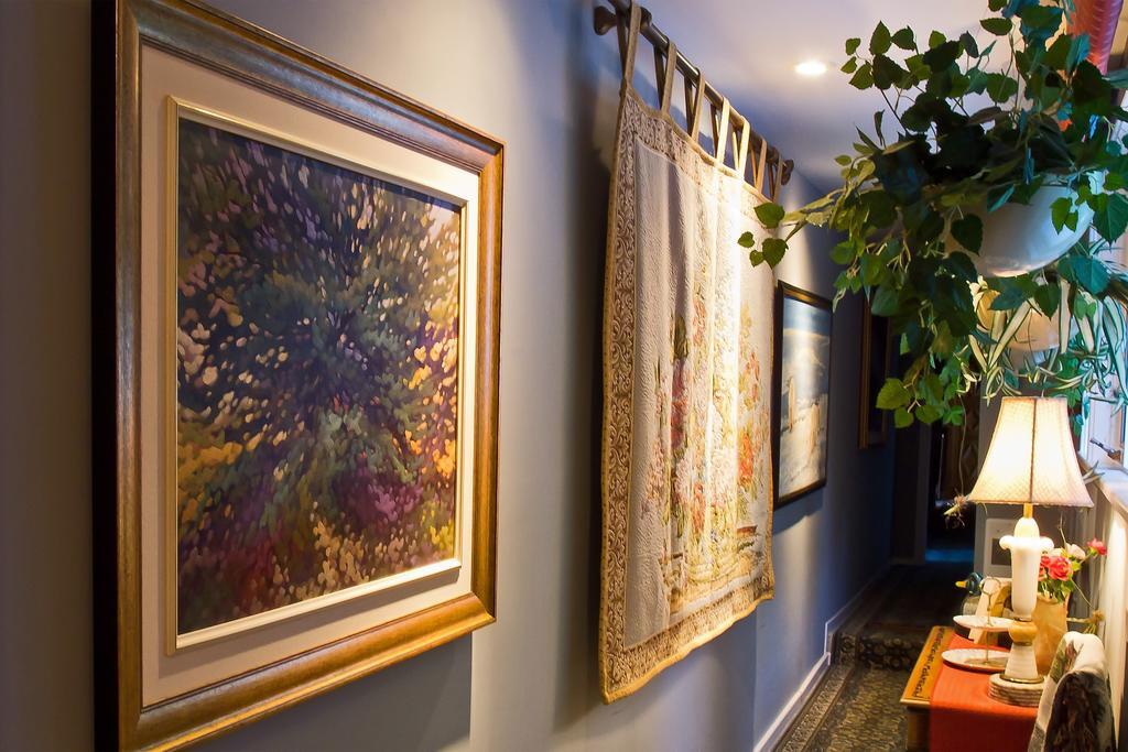 Le Petit Clocher Gite Touristique B & B Saint-Sauveur-des-Monts Eksteriør bilde