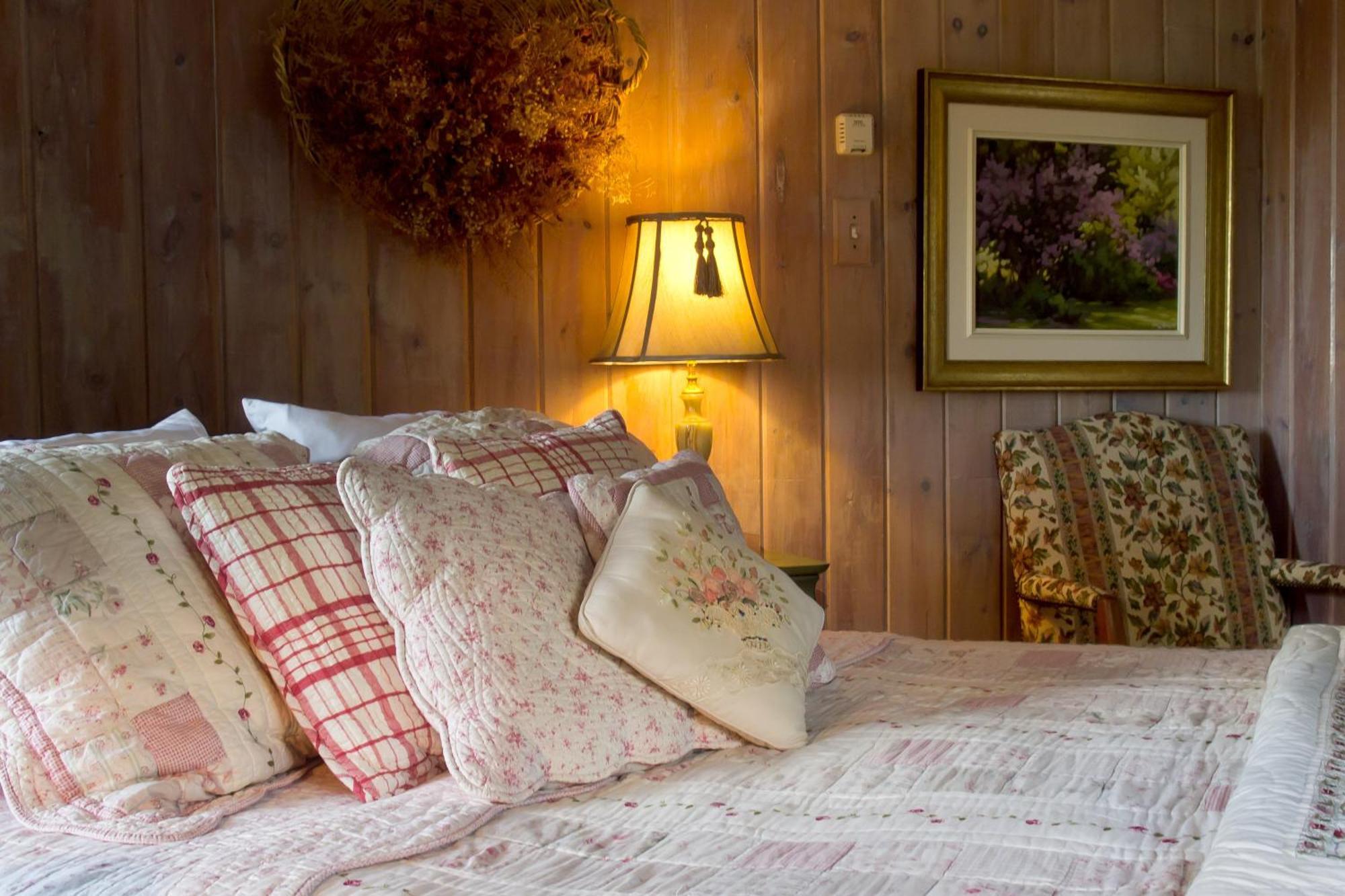Le Petit Clocher Gite Touristique B & B Saint-Sauveur-des-Monts Rom bilde