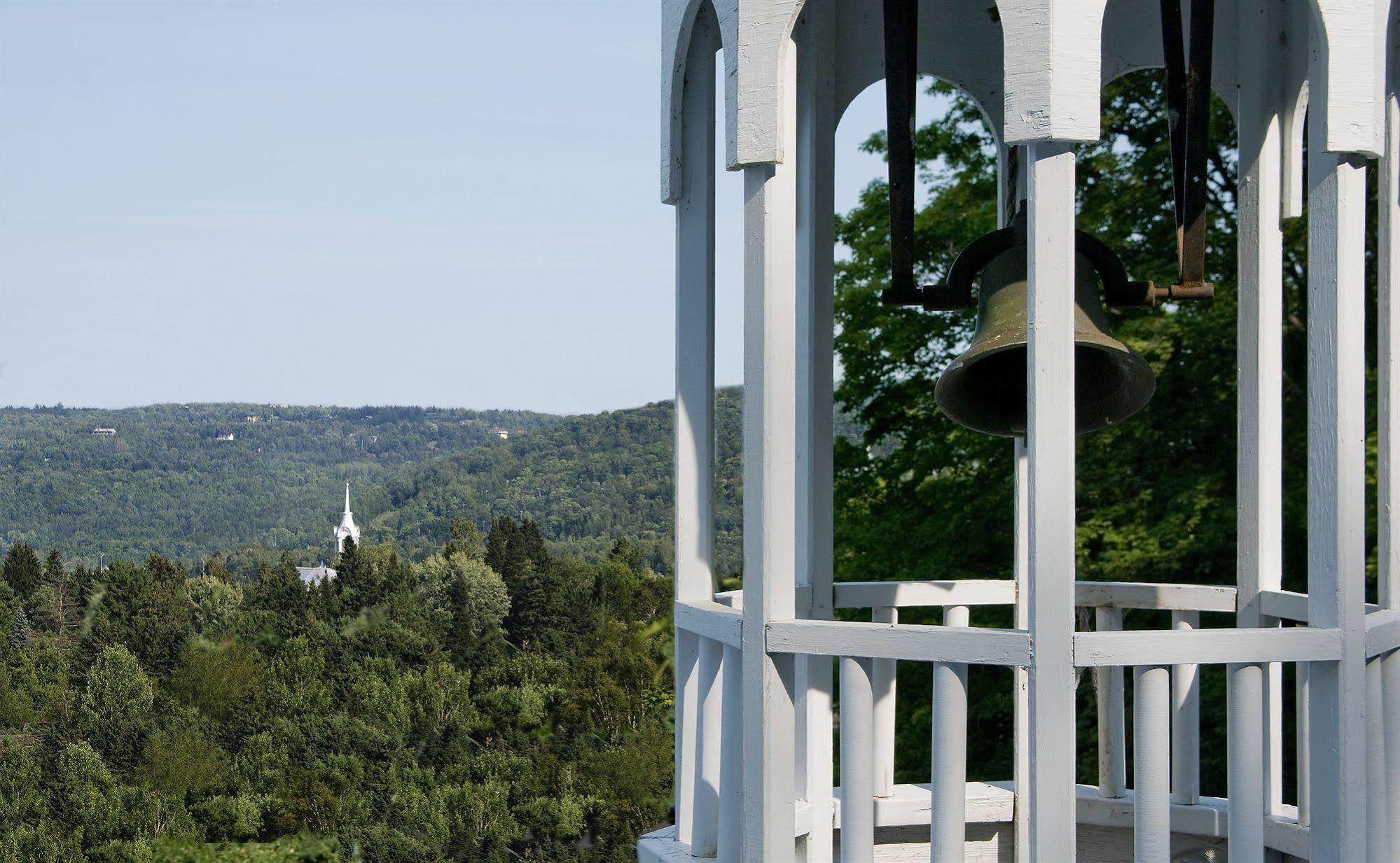 Le Petit Clocher Gite Touristique B & B Saint-Sauveur-des-Monts Eksteriør bilde